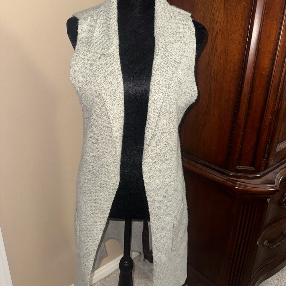 Monteau Women’s Small Cream Ivory Cozy Soft Knit Sweater Vest Pockets Long